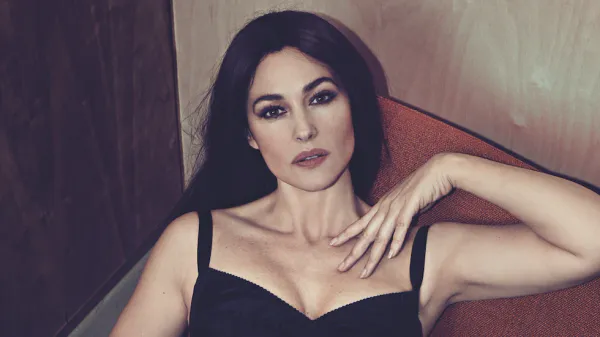 Моника Беллуччи для самого первого номера Wall Street Italia Style