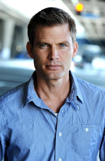 Casper Van Dien