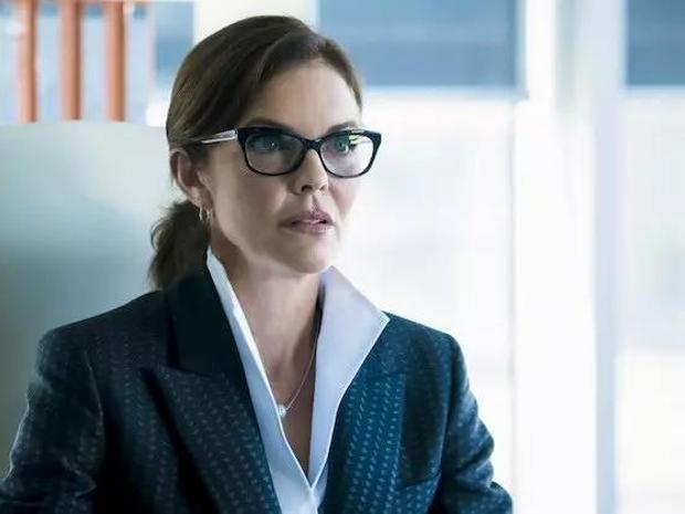 Сьюзан Уолтерс вернется к роли матери Кейтлин Сноу в пятом сезоне The Flash