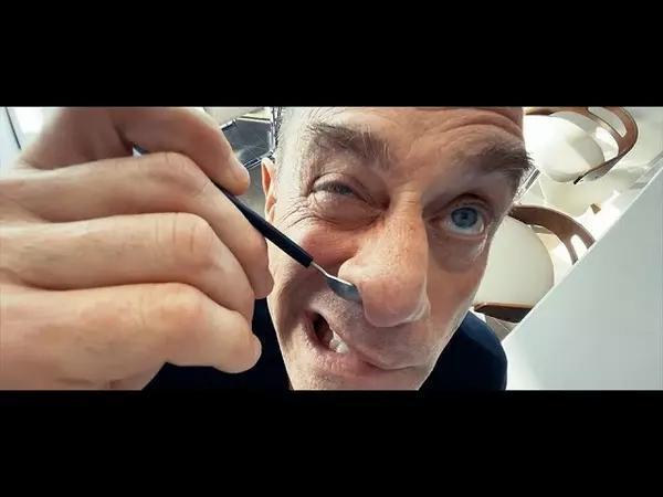 Тизер короткометражки «Out!» от Брайана Тейлора (Адреналин) с участием Кристофера Мелони