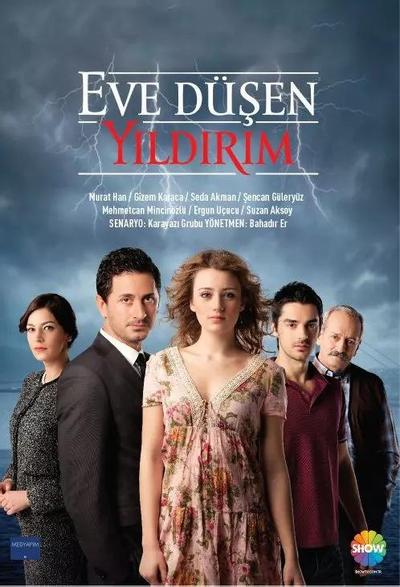 Eve Düşen Yıldırım