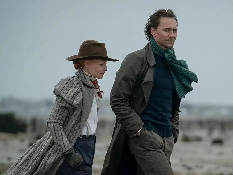 Телеэкранизация романа Сары Перри «Змей в Эссексе» от Apple TV с участием Тома Хиддлстона и Клэр Дейнс стартует 13 мая