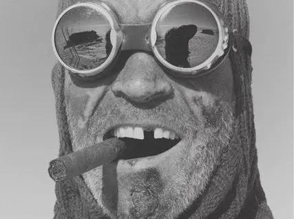 Платформа Apple TV+ заказала односезонник «Белая тьма» на основе одноименной книги Дэвида Гранна с Томом Хиддлстоном в главной роли