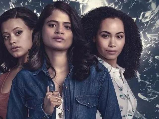 Официальное изображение трех сестер-ведьмочек из ребута сериала «Зачарованные» от канала The CW