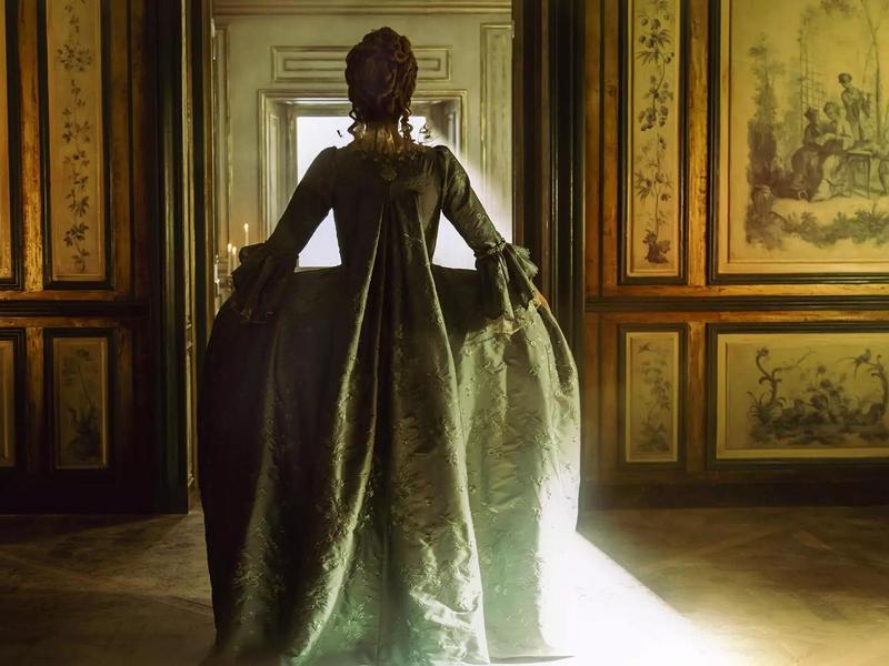 Во Франции стартовали съемки сериала о молодых годах королевы Марии Антуанетты от Canal +