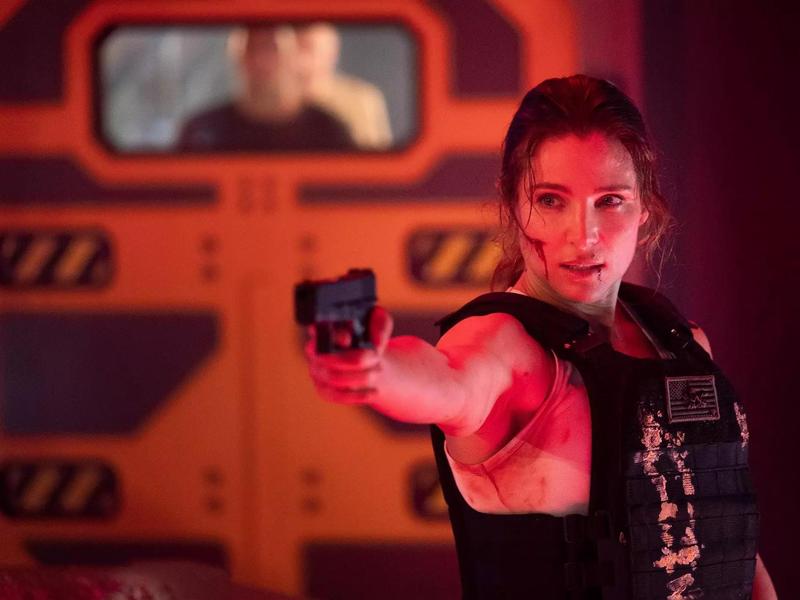 Новые кадры со съемок австралийского боевика «Перехватчик» от Netflix с участием Эльзы Патаки