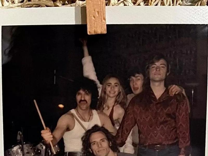 В Новом Орлеане завершились съемки десятисерийной экранизации книги Тейлор Дженкинс Рейд «Дейзи Джонс & The Six» от Amazon