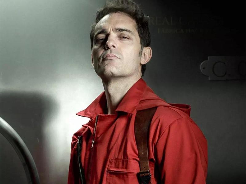 Netflix заказал спин-офф-приквел «Бумажного дома» — «Берлин», посвященный самому обаятельному грабителю шоу в исполнении Педро Алонсо