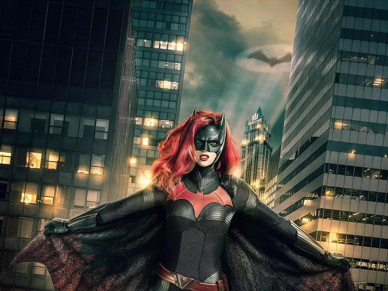 Руби Роуз в роли Бэтвумен в предстоящем кроссовере Arrowverse