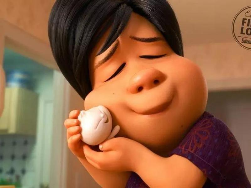 Кадр и скетч к новой короткометражке «Bao" от Pixar, которую покажут перед второй "Суперсемейкой»
