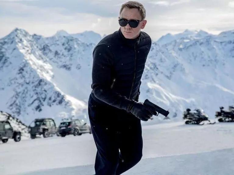 Издание The New York Times сообщает, что Крэйг ещё раз сыграет Агента 007 в новом фильме «бондианы», который выйдет 8 ноября 2019