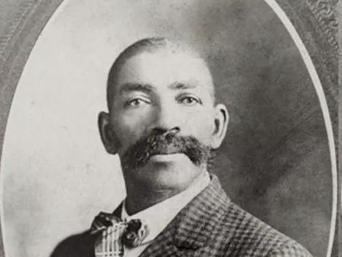 Paramount+ расширяет вселенную «Йеллоустоуна» и запускает в работу новый спин-офф «1883:‌ История Басса‌ Ривза‌" с Дэвидом Ойелоуо в главной роли