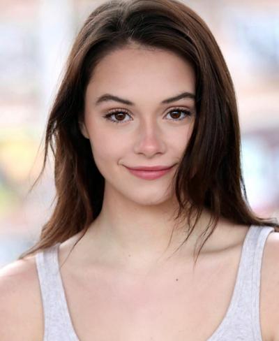 Charlotte Fountain-Jardim