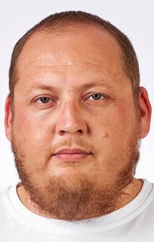 Икрам Султанов