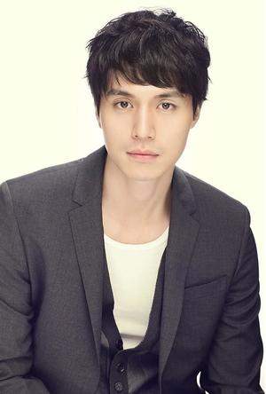 Lee Dong Wook