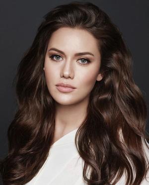 Fahriye Evcen