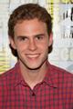 Iain De Caestecker