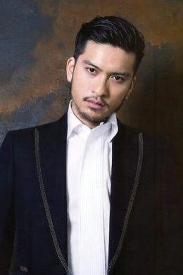 Tomoya Nagase