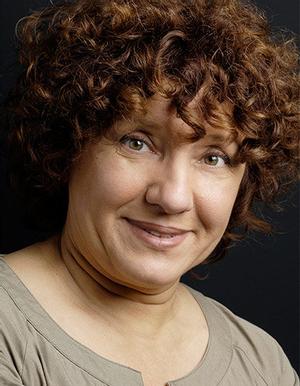 Ayşenil Şamlıoğlu