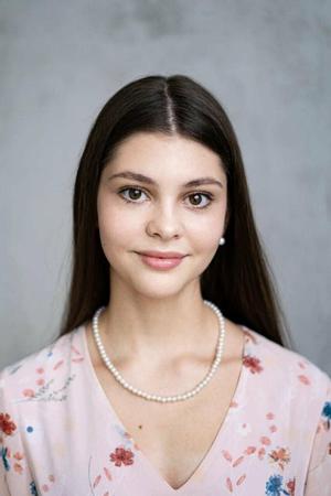 Анна Изотова