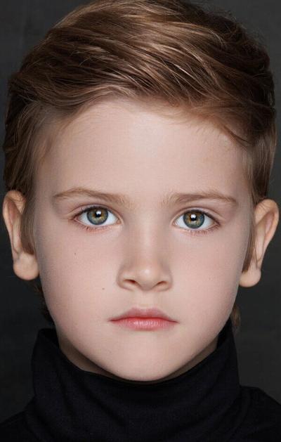 Максим Афоничкин