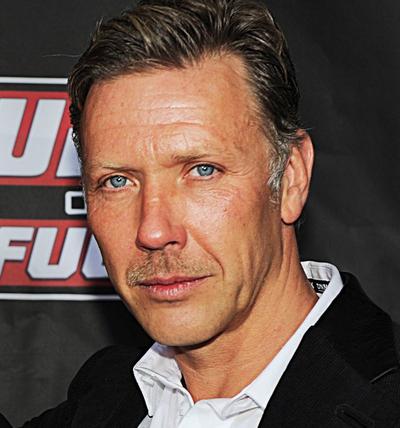 Mikael Persbrandt