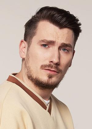 Дмитрий Пур