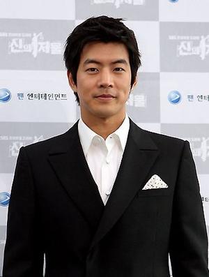 Lee Sang Yoon