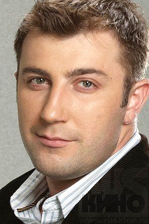 Роман Богданов