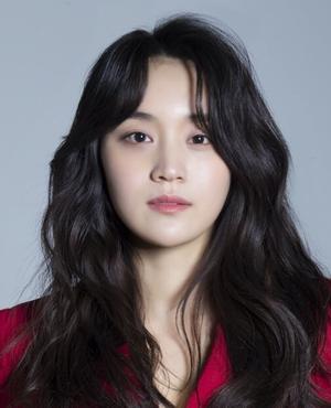 Jung Yoo Min