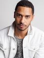 Elliot Knight